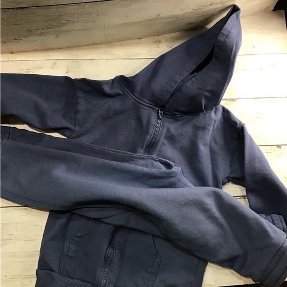 2 matching Boys Pants Set Size 5t - Picture 6 of 8